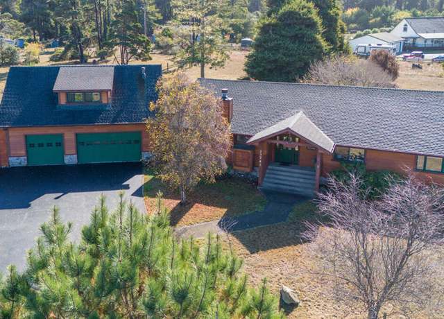 Property at 23741 Bouldin Ln, Fort Bragg, CA 95437, 2 beds, 3 baths