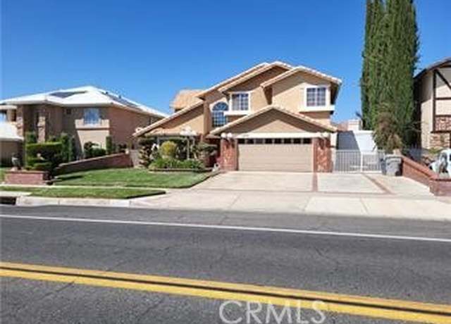 Property at 13268 Country Club Dr, Victorville, CA 92395, 4 beds, 2.5 baths