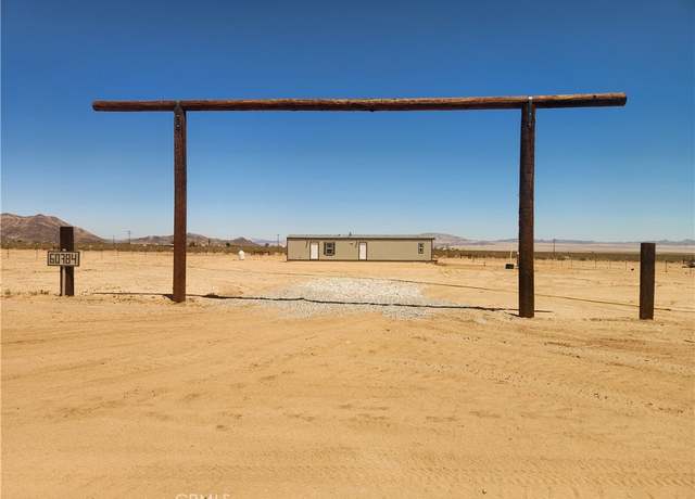 Property at 60784 Stagemans Rd, Landers, CA 92285, 2 beds, 2 baths