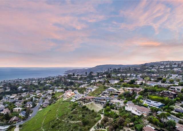 Property at 1095 Flamingo Rd, Laguna Beach, CA 92651, 4 beds, 2.5 baths