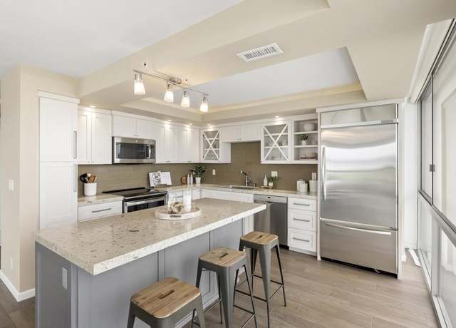 Property at 1810 Avenida Del Mundo #1504, Coronado, CA 92118, 2 beds, 2 baths