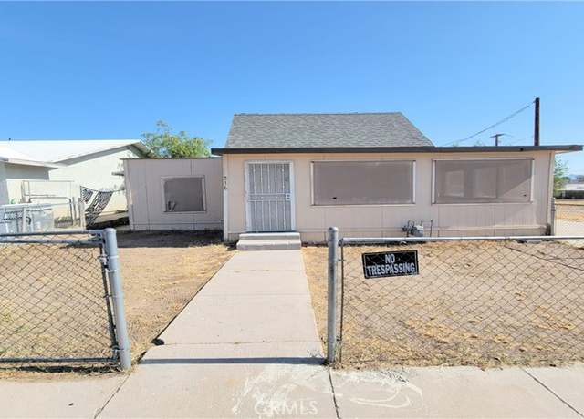 Property at 316 Bazoobuth St, Needles, CA 92363, 3 beds, 3 baths