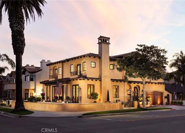 Property at 427 10th St, Huntington Beach, CA 92648, 4 beds, 4 baths