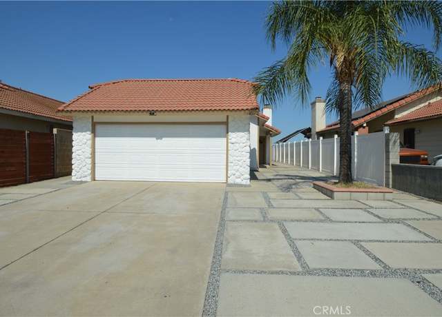 Property at 15685 Nadia St, Moreno Valley, CA 92551, 3 beds, 2 baths