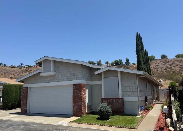 Property at 32024 Emerald Ln, Castaic, CA 91384, 2 beds, 2 baths