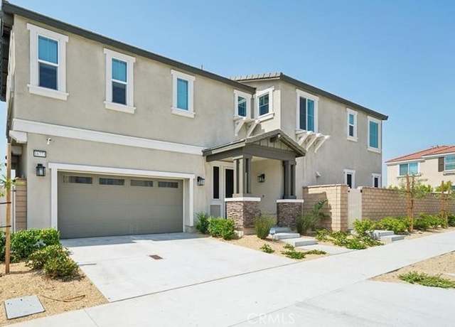 Property at 16773 Grapefruit Ln, Fontana, CA 92336, 3 beds, 2.5 baths