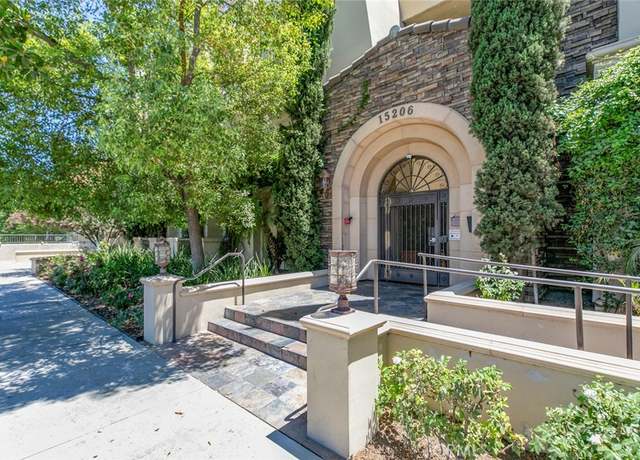 Property at 15206 Burbank Blvd #107, Sherman Oaks, CA 91411, 2 beds, 2.5 baths