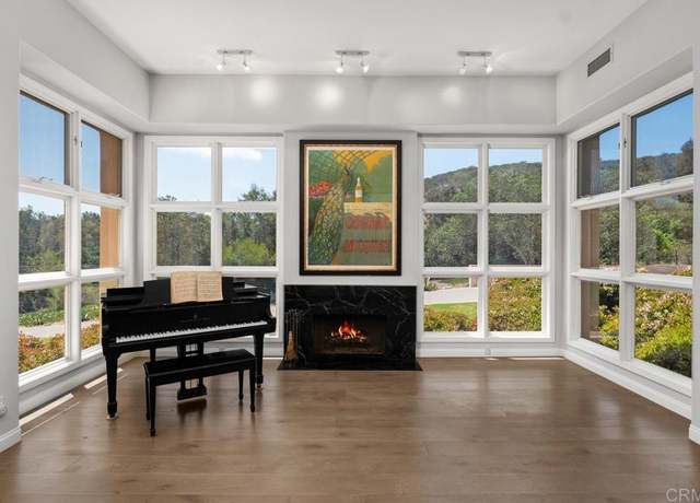 Property at 16139 Rambla De Las Flores, Rancho Santa Fe, CA 92067, 4 beds, 4.5 baths