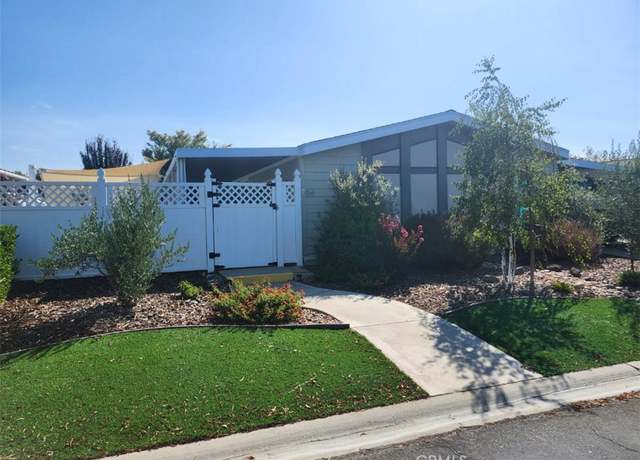 Property at 243 Lark Dr, Paso Robles, CA 93446, 2 beds, 2 baths