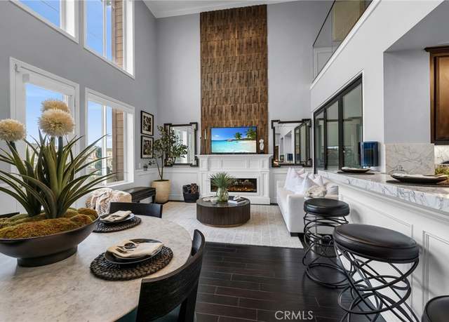 Property at 1901 Victoria Ave #202, Oxnard, CA 93035, 2 beds, 2 baths