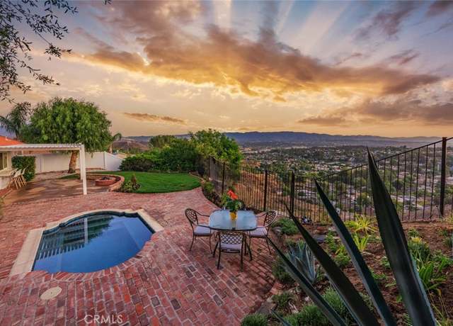 Property at 27403 Garza Dr, Saugus, CA 91350, 4 beds, 2 baths
