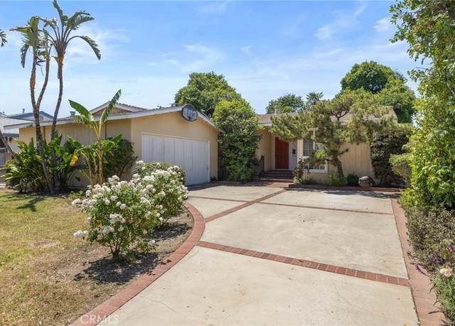 Property at 9233 Swinton Ave, North Hills, CA 91343, 4 beds, 2 baths