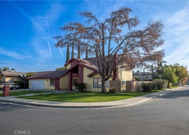 Property at 7813 Nairn Ct, Bakersfield, CA 93309, 5 beds, 3 baths