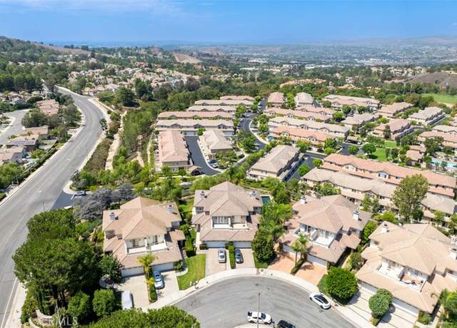 Property at 885 S Country Glen Way, Anaheim, CA 92808, 3 beds, 3 baths