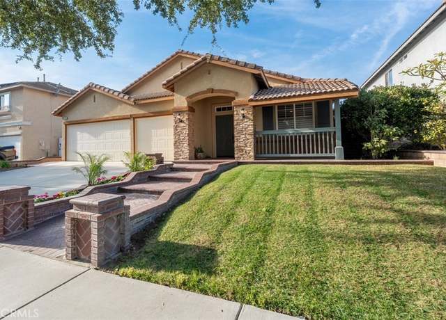 Property at 960 Hemingway Dr, Corona, CA 92878, 3 beds, 2 baths