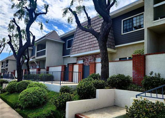 Property at 10201 Mason Ave #34, Chatsworth, CA 91311, 2 beds, 2.5 baths