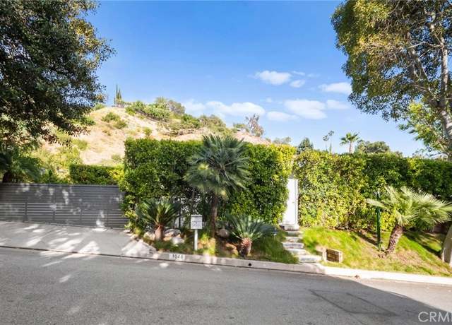 Property at 1046 N Hillcrest Rd, Beverly Hills, CA 90210, 5 beds, 5.5 baths