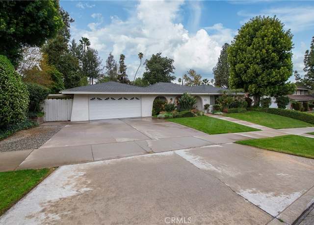 Property at 1220 Via Vallarta, Riverside, CA 92506, 4 beds, 2 baths