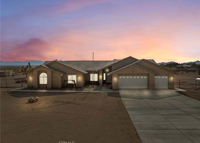 Property at 15454 Mustang Ave, Apple Valley, CA 92307, 4 beds, 3 baths