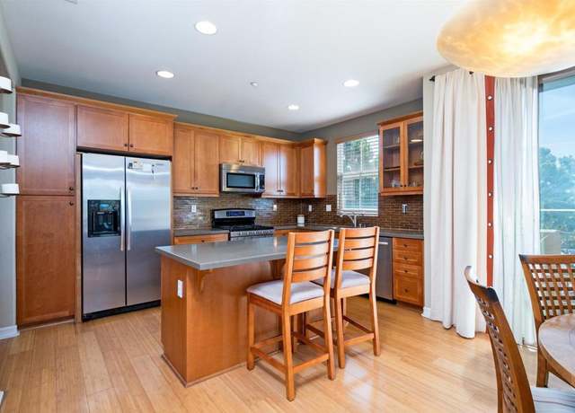 Property at 1804 OLIVE GREEN St #5, Chula Vista, CA 91913, 3 beds, 3.5 baths