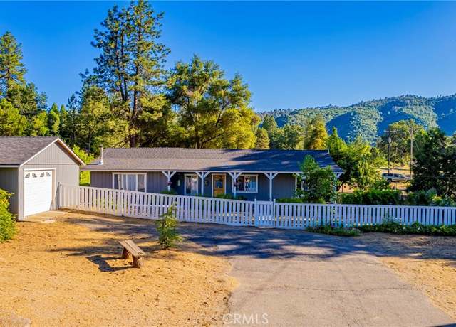 Property at 41092 Highway 49, Oakhurst, CA 93644, 3 beds, 2 baths