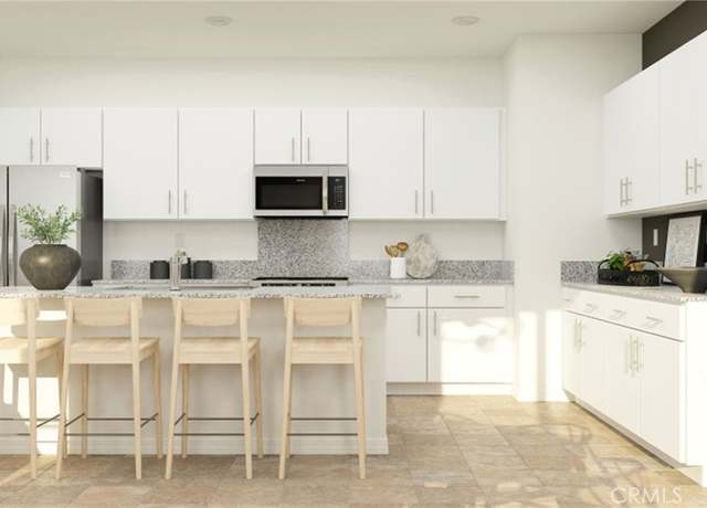 Property at 14270 Notre Dame St, Hesperia, CA 92345, 4 beds, 2 baths