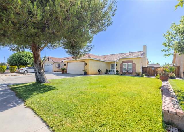 Property at 14661 Gray St, Adelanto, CA 92301, 3 beds, 1 bath