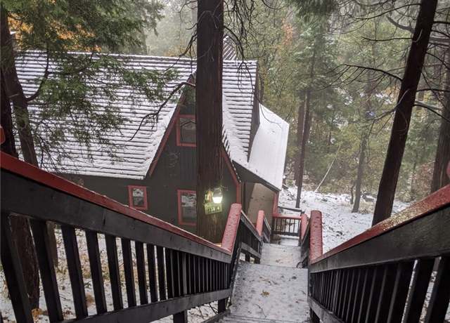 Property at 23884 Scenic Dr, Crestline, CA 92325, 1 bed, 2 baths
