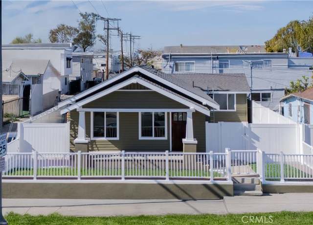 Property at 1027 E 10th St, Long Beach, CA 90813, 2 beds, 1 bath
