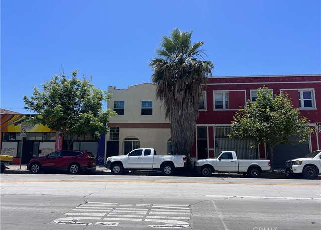 Property at 2716 W 54th St, Los Angeles, CA 90043, 8 beds, 5 baths