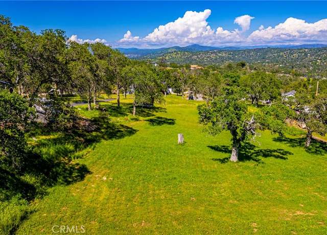 Property at 1 Horseshoe Dr, Coarsegold, CA 93614