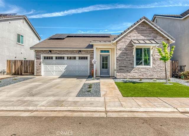 Property at 264 Huntington Ave S, Madera, CA 93636, 3 beds, 2 baths