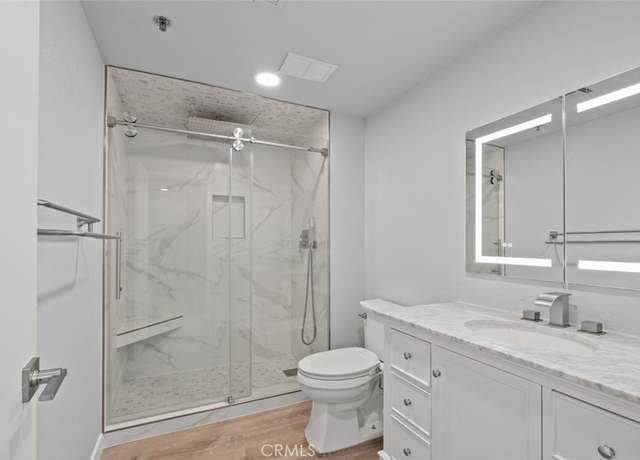 Property at 2700 Lawrence Crossley Rd #52, Palm Springs, CA 92264, 2 beds, 2 baths
