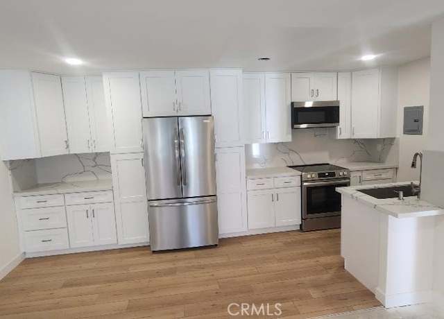 Property at 2511 W Sunflower Ave Unit P6, Santa Ana, CA 92704, 2 beds, 2 baths