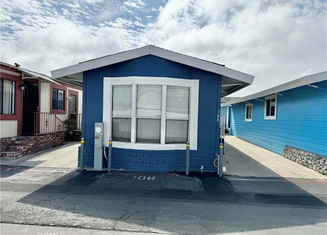 Property at 327 W Wilson St #108, Costa Mesa, CA 92627, 1 bed, 1 bath