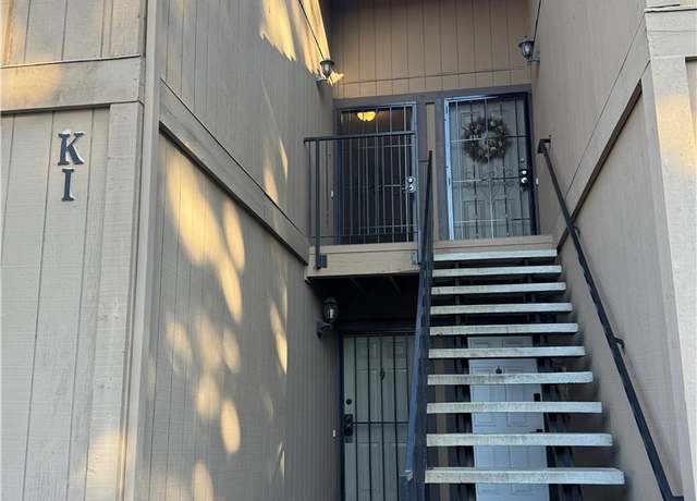 Property at 455 Cherry Ln Unit K, Manteca, CA 95337, 2 beds, 1 bath