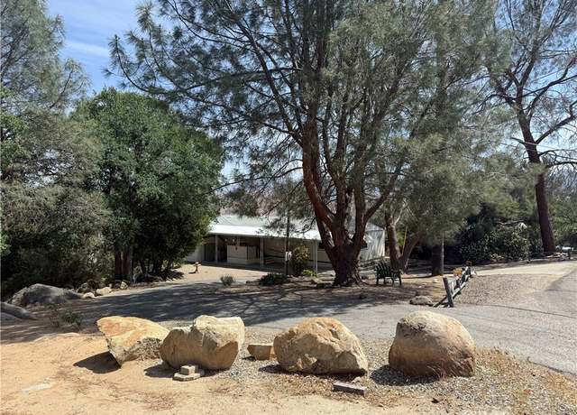 Property at 810 Sycamore Dr, Wofford Heights, CA 93285, 2 beds, 2 baths