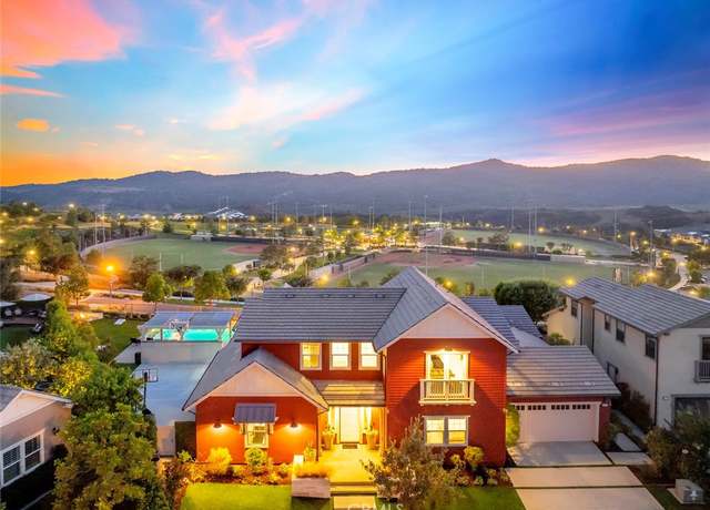 Property at 225 Topaz St, Rancho Mission Viejo, CA 92694, 4 beds, 5 baths