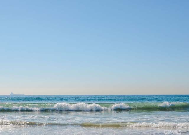 Property at 20 Ocean Park Blvd #25, Santa Monica, CA 90405, 2 beds, 3 baths