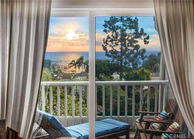 Property at 28294 Rey De Copas Ln, Malibu, CA 90265, 4 beds, 3 baths