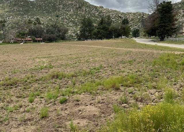 Property at 24629 Three Springs Rd, Hemet, CA 92545