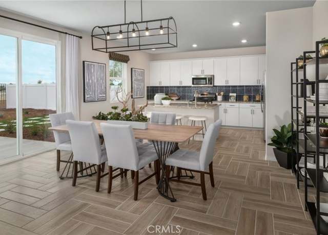 Property at 2434 Gunner Ridge Way, Rialto, CA 92377, 3 beds, 2.5 baths