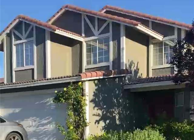 Property at 846 E Avenue J10, Lancaster, CA 93535, 4 beds, 3 baths