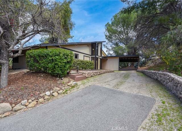 Property at 28405 Vista Del Valle, Hemet, CA 92544, 3 beds, 2 baths