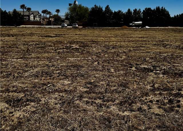 Property at 1 Clearview Dr, Apple Valley, CA 92308
