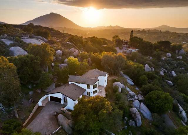 Property at 16473 Via Penasco, Ramona, CA 92065, 4 beds, 2.5 baths