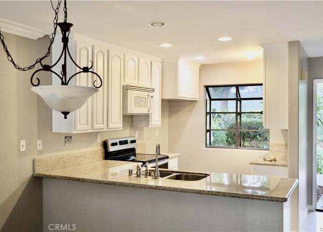 Property at 196 Pineview, Irvine, CA 92620, 2 beds, 1.5 baths