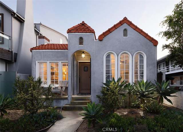 Property at 1113 W Balboa Blvd, Newport Beach, CA 92661, 6 beds, 4 baths