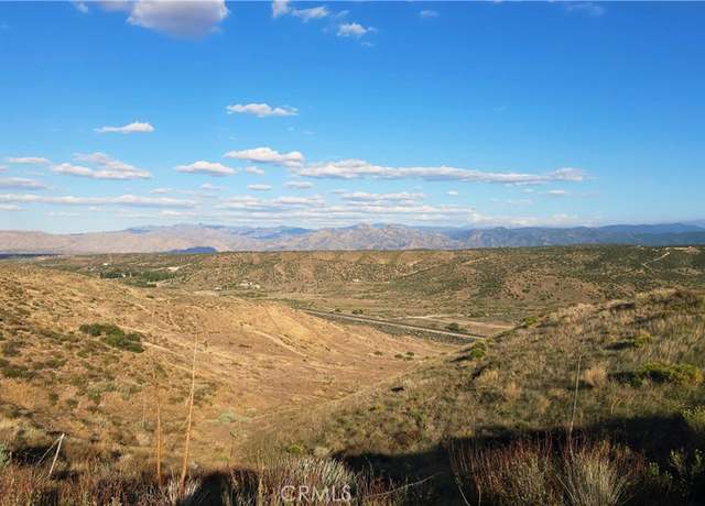 Property at 25 Summit Valley Rd, Oak Hills, CA 92344