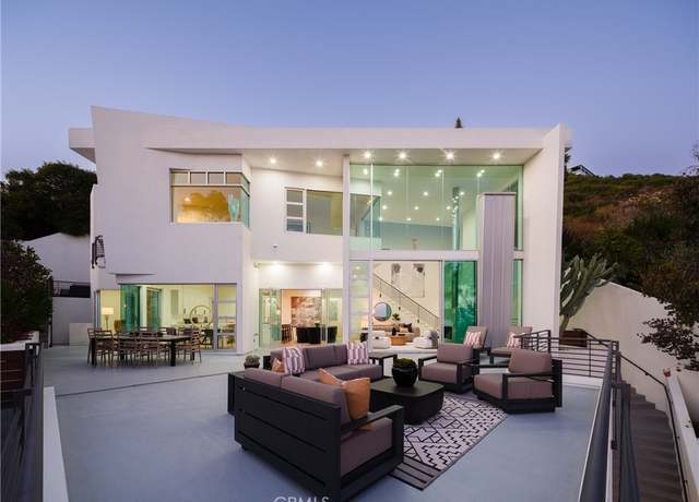 Property at 468 Ashton Dr, Laguna Beach, CA 92651, 4 beds, 4.5 baths